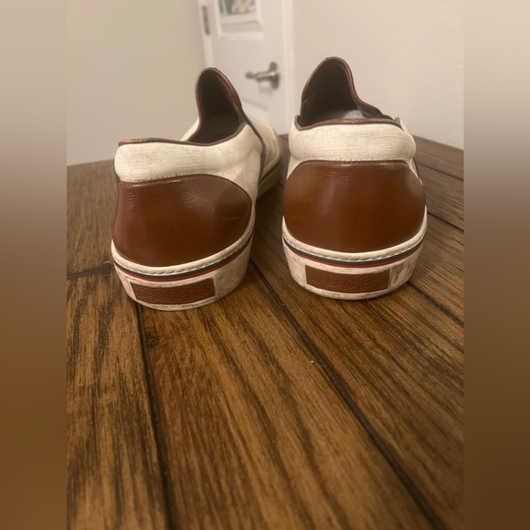 Very worn Gucci slip ons - Picture 2 of 7